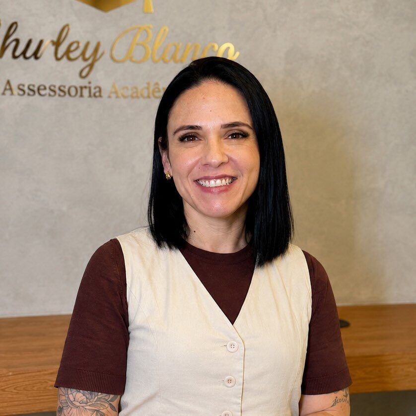 Shirley Blanco em seu ambiente de atendimento